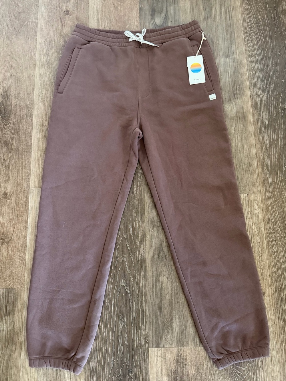 Vuori Men's Seaside Sweatpant Chocolate Milk Sz XL V40007 Athletic NWT